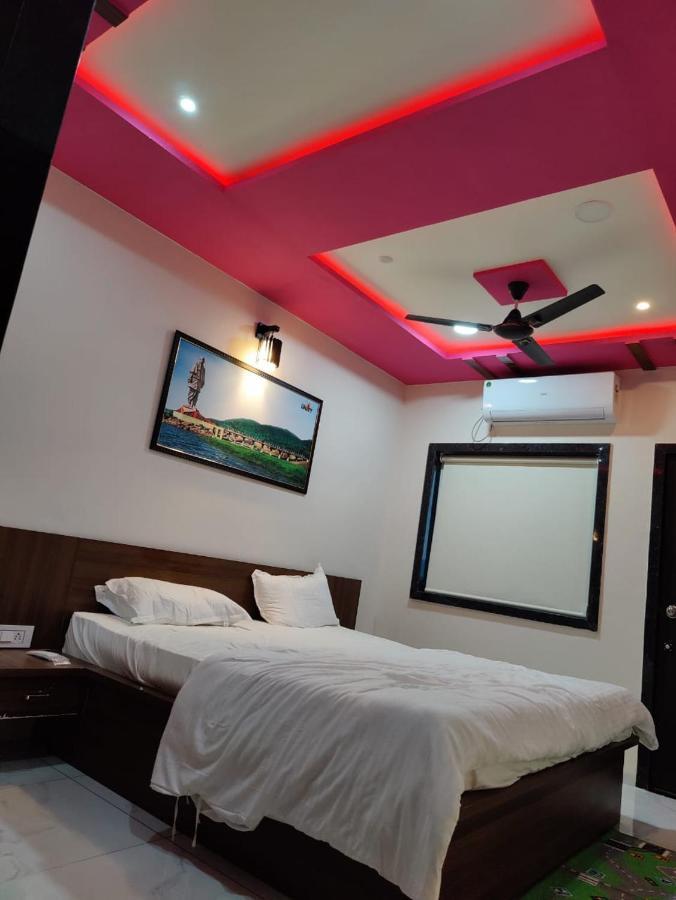 Hotel Sardar Rooms Garudeshwar Dış mekan fotoğraf