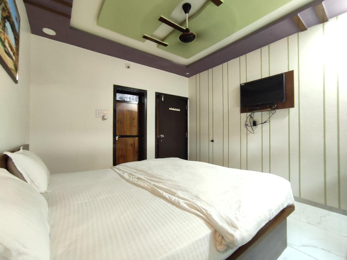 Hotel Sardar Rooms Garudeshwar Dış mekan fotoğraf